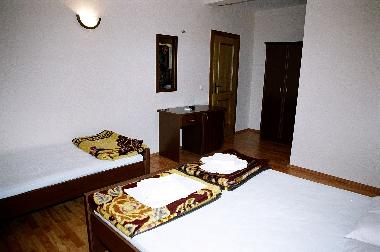 Chambre avec petit d�jeuner �/en/au Ulcinj (Mont�n�gro)ou appartement ou maison de vacances