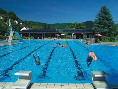 Chalet �/en/au Steinach (Schwarzwald)ou appartement ou maison de vacances