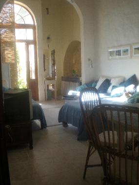 Chambre avec petit d�jeuner �/en/au Qala (Malte)ou appartement ou maison de vacances