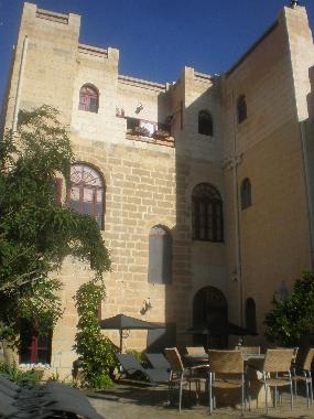 Chambre avec petit d�jeuner �/en/au Qala (Malte)ou appartement ou maison de vacances