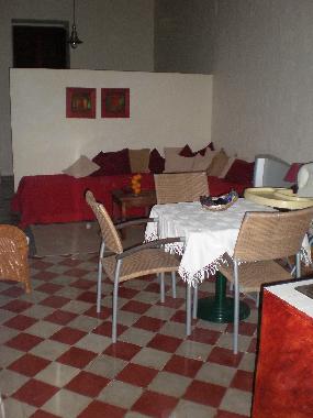 Chambre avec petit d�jeuner �/en/au Qala (Malte)ou appartement ou maison de vacances