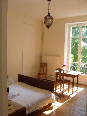 Chambre avec petit d�jeuner �/en/au Vignol (Ni�vre)ou appartement ou maison de vacances