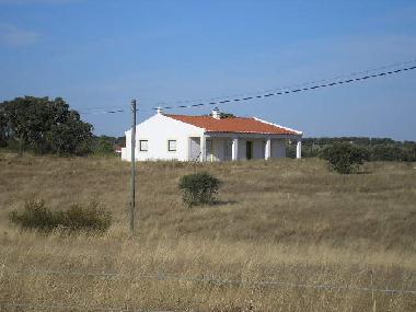 Maison de vacances /en/au Ourique (Baixo Alentejo)ou appartement ou maison de vacances