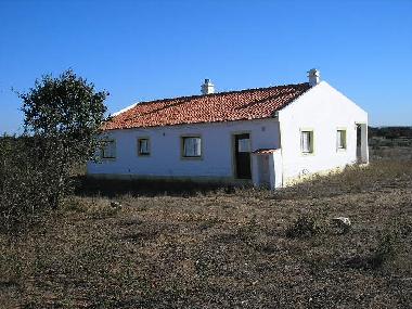 Maison de vacances /en/au Ourique (Baixo Alentejo)ou appartement ou maison de vacances