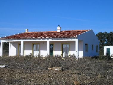 Maison de vacances /en/au Ourique (Baixo Alentejo)ou appartement ou maison de vacances