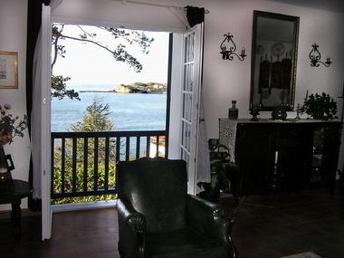 Vue du s�jour vers St Barbe( St Jean de Luz)