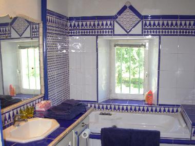 Chambre avec petit d�jeuner �/en/au Coustellet (Vaucluse)ou appartement ou maison de vacances