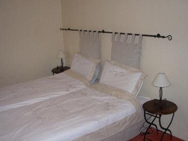 Chambre avec petit d�jeuner �/en/au Coustellet (Vaucluse)ou appartement ou maison de vacances