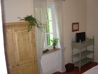 Chambre avec petit d�jeuner �/en/au Coustellet (Vaucluse)ou appartement ou maison de vacances
