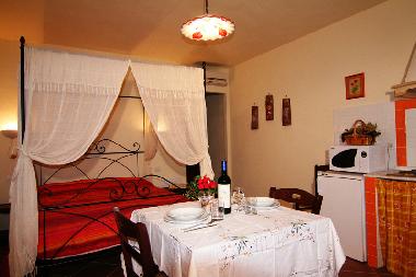 Maison de vacances �/en/au SUVERETO (Livorno)ou appartement ou maison de vacances