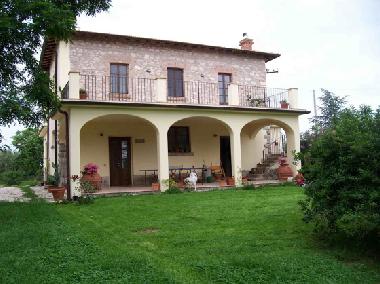 Maison de vacances �/en/au Canino (Viterbo)ou appartement ou maison de vacances