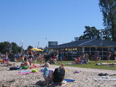 Maison de vacances /en/au balk (Friesland)ou appartement ou maison de vacances