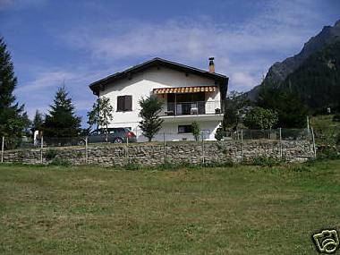 Maison de vacances �/en/au Pian San Giacomo  (San Bernardino)ou appartement ou maison de vacances