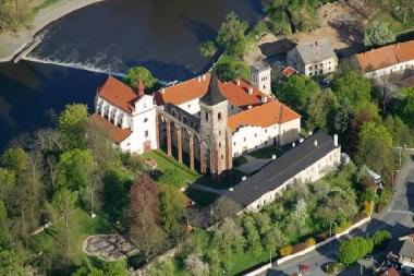 Maison de vacances �/en/au Sazava (Stredocesky Kraj)ou appartement ou maison de vacances