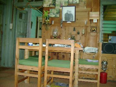 Maison de vacances �/en/au CHAUPAL (Himachal Pradesh)ou appartement ou maison de vacances