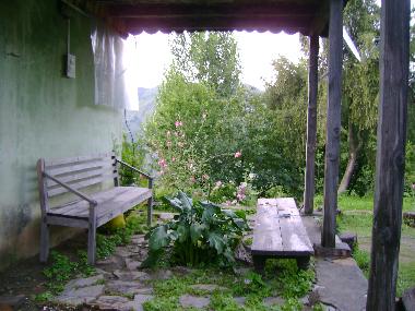 Maison de vacances �/en/au CHAUPAL (Himachal Pradesh)ou appartement ou maison de vacances