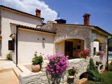 Maison de vacances �/en/au Muntic (Istarska)ou appartement ou maison de vacances