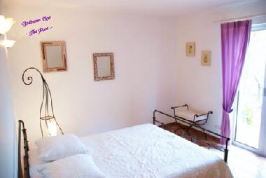 Maison de vacances /en/au AUPS (Var)ou appartement ou maison de vacances