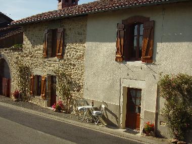 Maison de vacances �/en/au Brigueuil (Charente)ou appartement ou maison de vacances