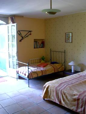 Maison de vacances /en/au Lou (Sarthe)ou appartement ou maison de vacances