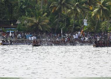 Bateau �/en/au KOTTAYAM (Kerala)ou appartement ou maison de vacances