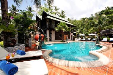 Htel /en/au Kata (Phuket)ou appartement ou maison de vacances