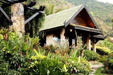 Htel /en/au Kata (Phuket)ou appartement ou maison de vacances