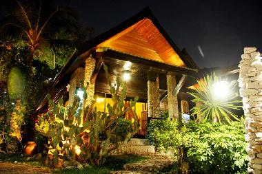 Htel /en/au Kata (Phuket)ou appartement ou maison de vacances