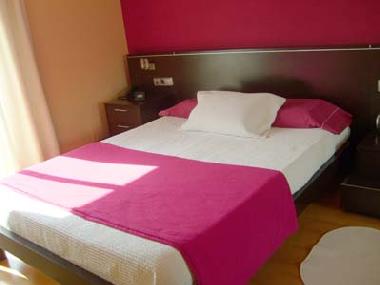 Chambre avec petit d�jeuner �/en/au Cubellas (Barcelona)ou appartement ou maison de vacances