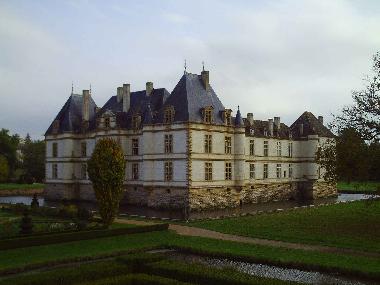 Maison de vacances /en/au Ste Croix (Sane-et-Loire)ou appartement ou maison de vacances