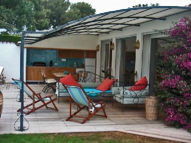 Maison de vacances �/en/au Villeneuve Loubet (Alpes-Maritimes)ou appartement ou maison de vacances