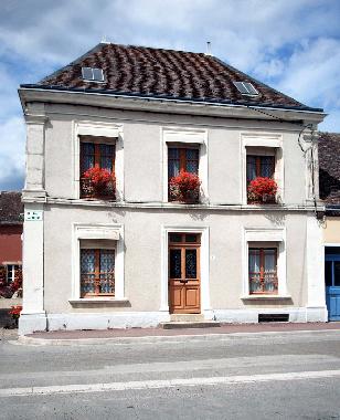 Maison de vacances �/en/au Ige (Orne)ou appartement ou maison de vacances