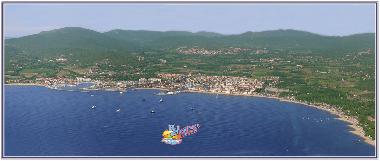 Chalet /en/au Port Grimaud (Var)ou appartement ou maison de vacances