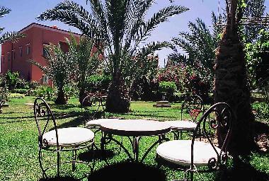 Chambre avec petit d�jeuner �/en/au N