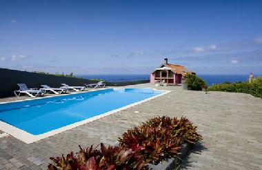 Maison de vacances �/en/au S�o Jorge (Madeira)ou appartement ou maison de vacances