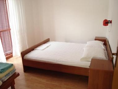 Maison de vacances /en/au Pag (Zadarska)ou appartement ou maison de vacances