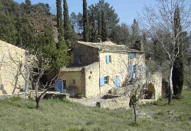 Maison de vacances /en/au Goudargues (Gard)ou appartement ou maison de vacances