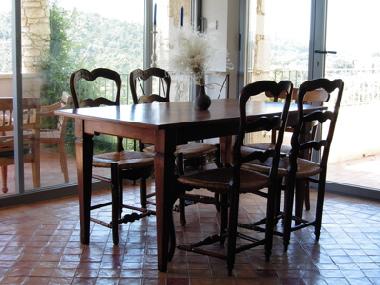 Maison de vacances �/en/au Le Barroux (Vaucluse)ou appartement ou maison de vacances