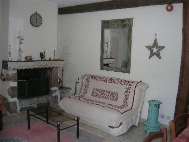 Maison de vacances �/en/au SAIN BONNET DE SALERS (Cantal)ou appartement ou maison de vacances