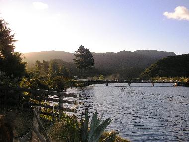 Maison de vacances �/en/au Kennedy Bay (Thames-Coromandel)ou appartement ou maison de vacances