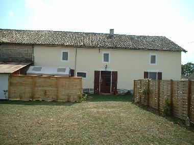 Chambre avec petit d�jeuner �/en/au La Scie, Limalonges (Deux-S�vres)ou appartement ou maison de vacances