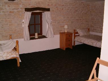 Chambre avec petit d�jeuner �/en/au La Scie, Limalonges (Deux-S�vres)ou appartement ou maison de vacances