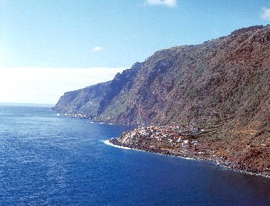 Chalet /en/au Boa Nova/Funchal (Madeira)ou appartement ou maison de vacances