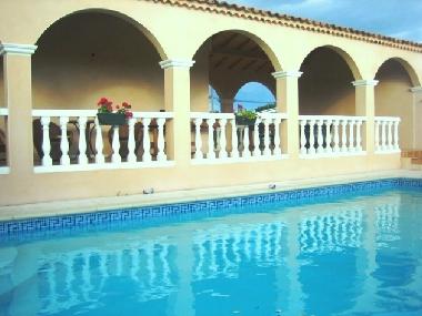 Maison de vacances /en/au Molleges (Bouches-du-Rhne)ou appartement ou maison de vacances