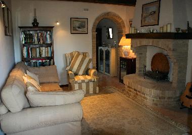 Chambre avec petit d�jeuner �/en/au Treia (Macerata)ou appartement ou maison de vacances