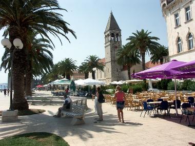 Appartement de vacances /en/au Okrug Gornji (Splitsko-Dalmatinska)ou appartement ou maison de vacances