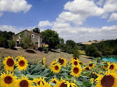 Maison de vacances /en/au Bertric Buree (Dordogne)ou appartement ou maison de vacances