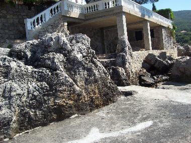 Maison de vacances /en/au MOLUNAT (Dubrovacko-Neretvanska)ou appartement ou maison de vacances