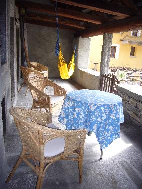 Maison de vacances �/en/au Moghegno (Lago Maggiore)ou appartement ou maison de vacances