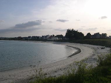 La plage accessible depuis le jardin